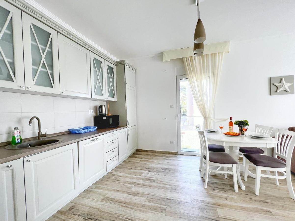 Yourhome Beach First Line Dobra Voda Exteriör bild