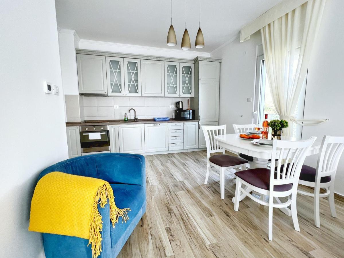 Yourhome Beach First Line Dobra Voda Exteriör bild