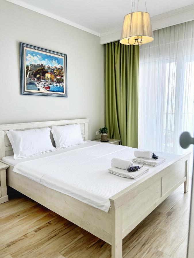 Yourhome Beach First Line Dobra Voda Exteriör bild